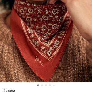 SÉZANE Le Foulard Fleurs D’ete Pattern